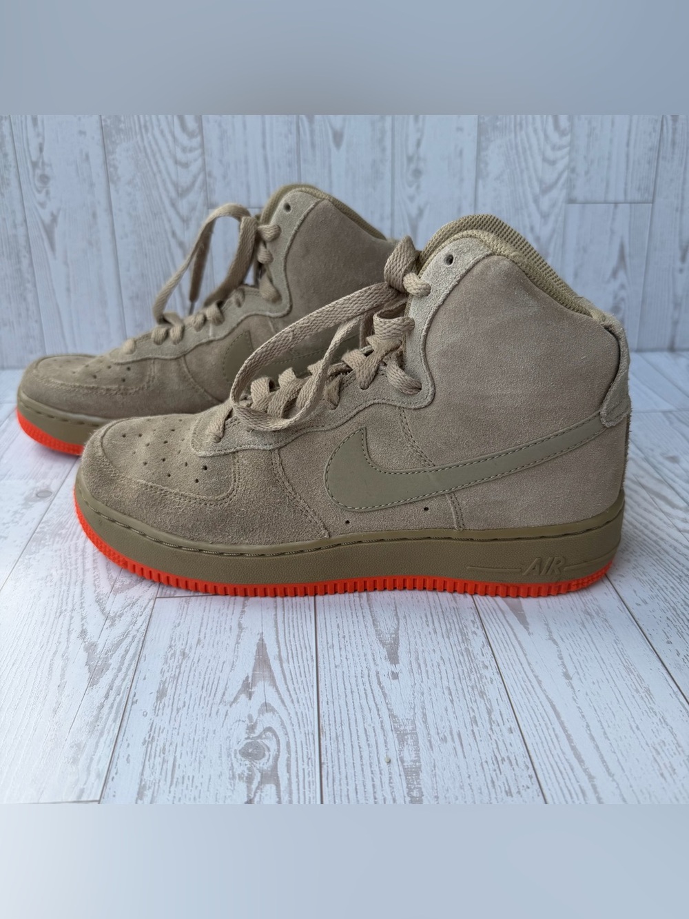 Nike Air Force 1 High WB (GS) - Flax/Outdoor Green | 6Y or M6 or W7.5